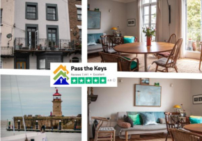 Delightful Spacious Home In Old Town Balcony Pass the Keys